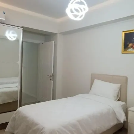 Luna Apartment *