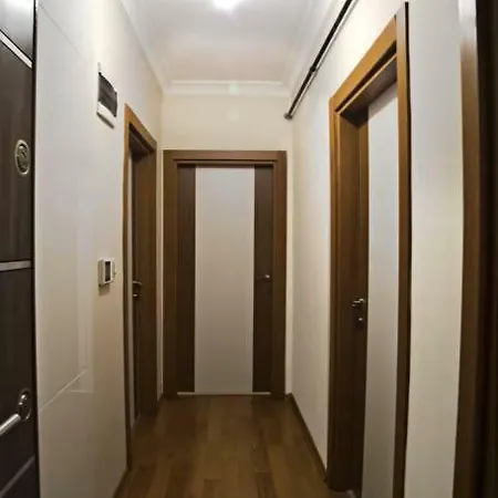 Luna Apartment *